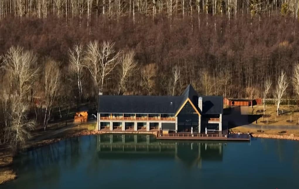 forrás: https://www.youtube.com/watch?v=mDAeIiypS0g